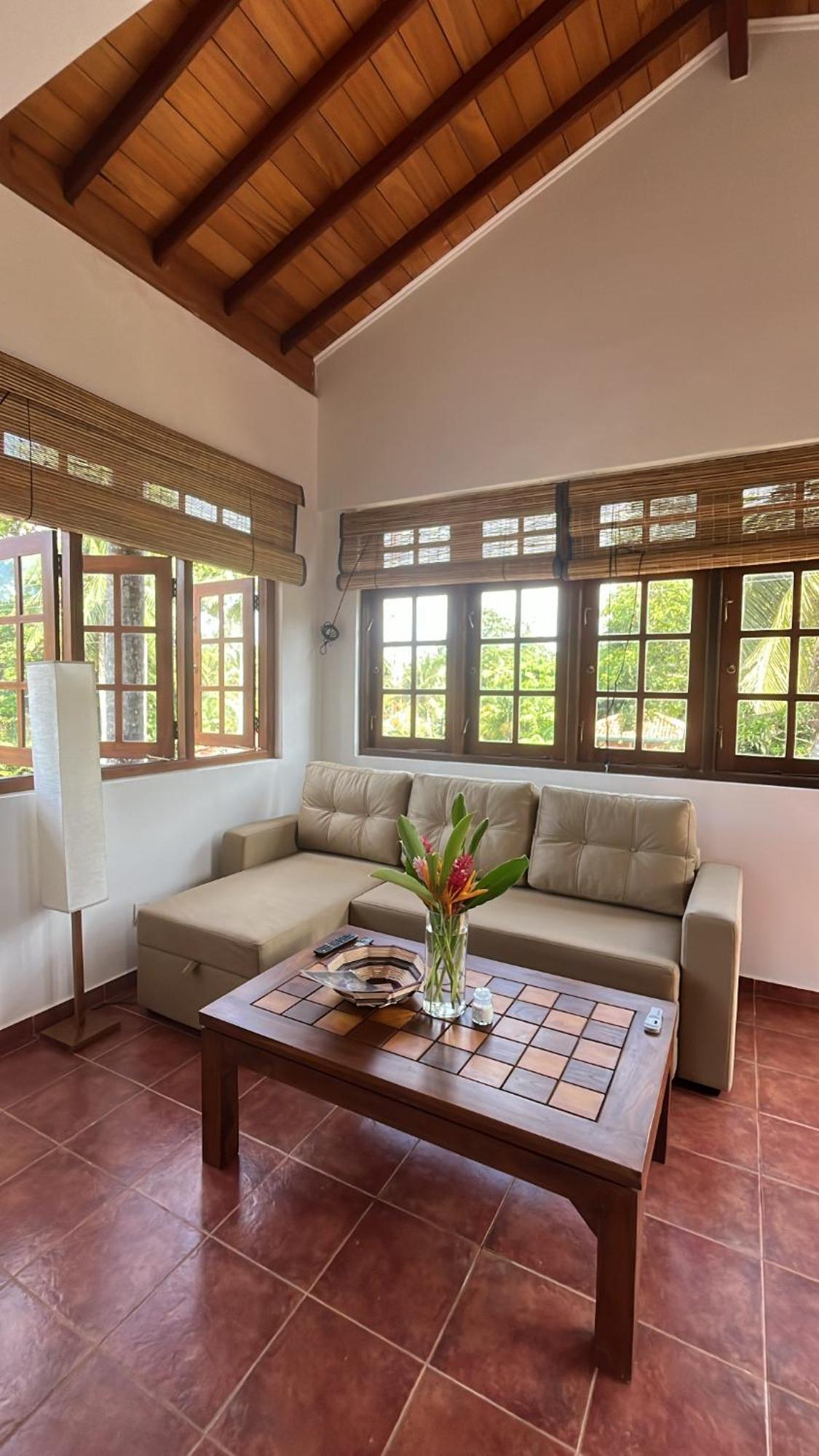 Beach Club Apartments Induruwa Bagian luar foto